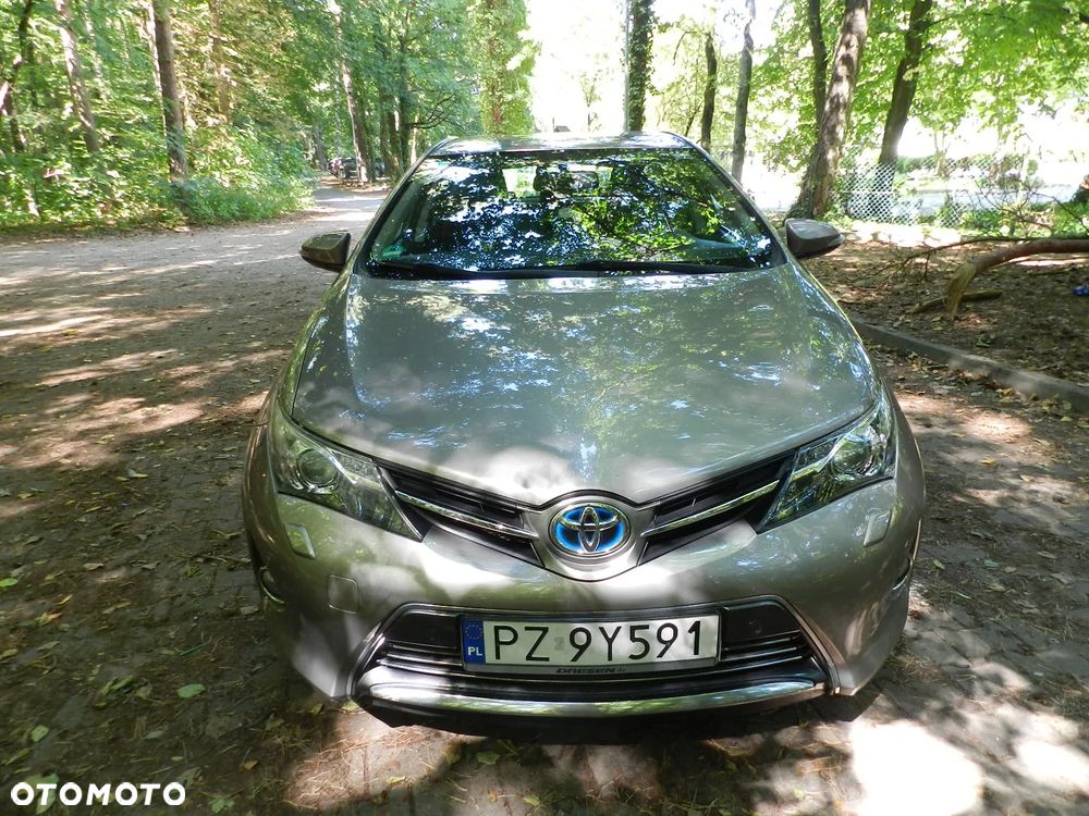 Toyota Auris 1.8 HSD Luna - 19