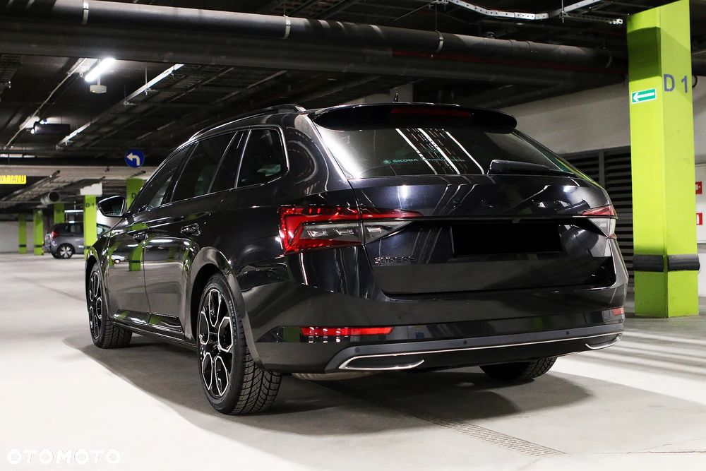 Skoda Superb 2.0 TDI SCR Sportline DSG - 11