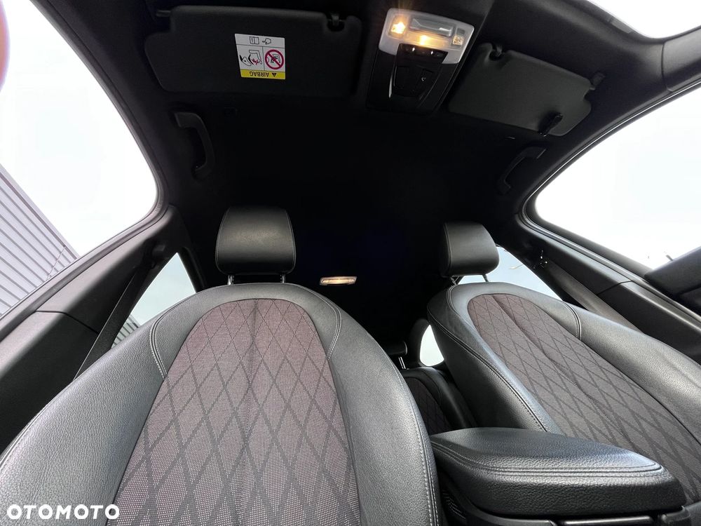 BMW X1 sDrive18d sport - 22