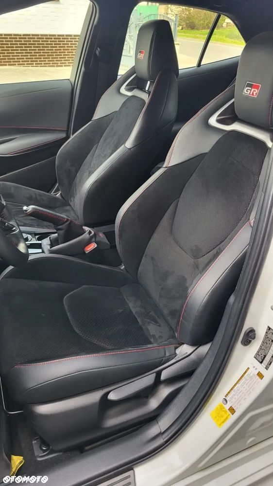 Toyota Corolla - 11