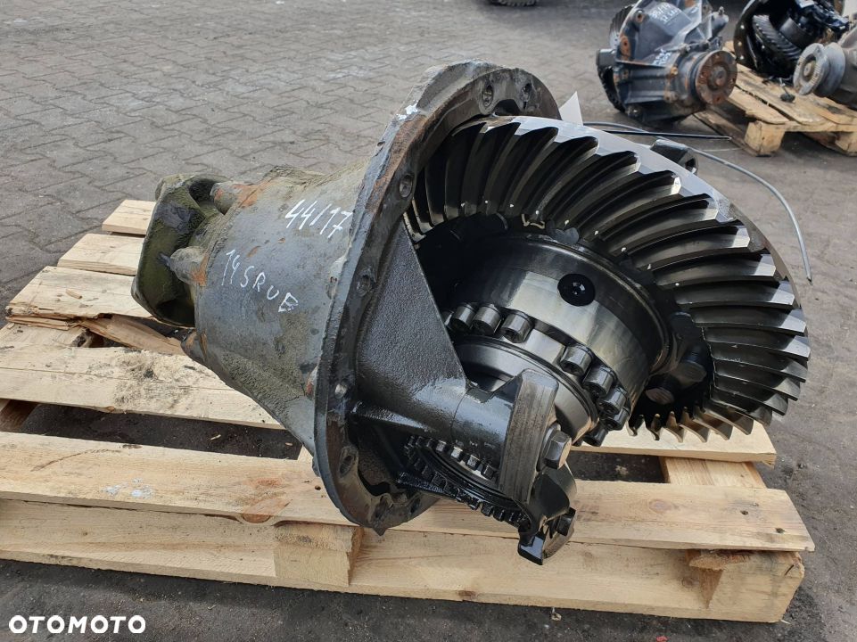 WKŁAD MOSTU TYŁ SCANIA 44:17 BLOKADA - 1