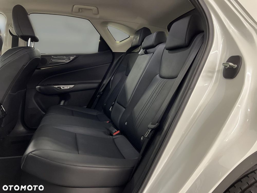 Lexus NX 350h Prestige AWD - 14