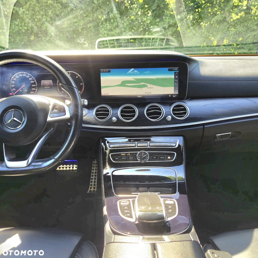 Mercedes-Benz Klasa E 220 d 9G-TRONIC - 12