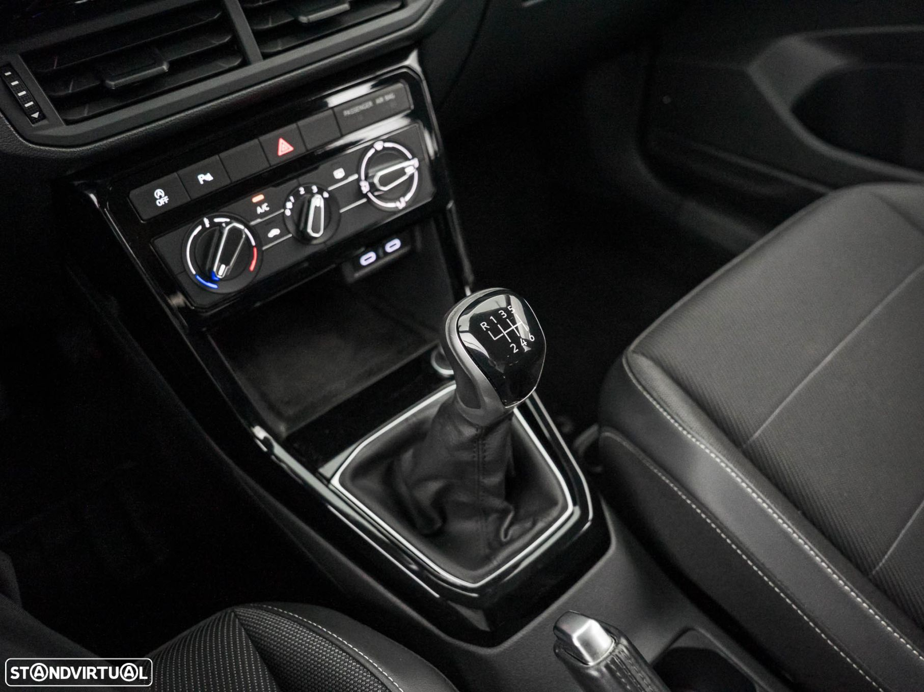 VW T-Cross 1.0 TSI BlackStyle - 22