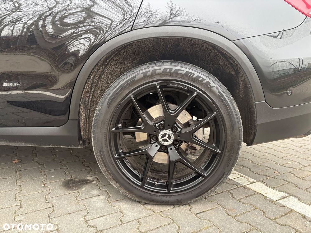 Mercedes-Benz GLC - 26