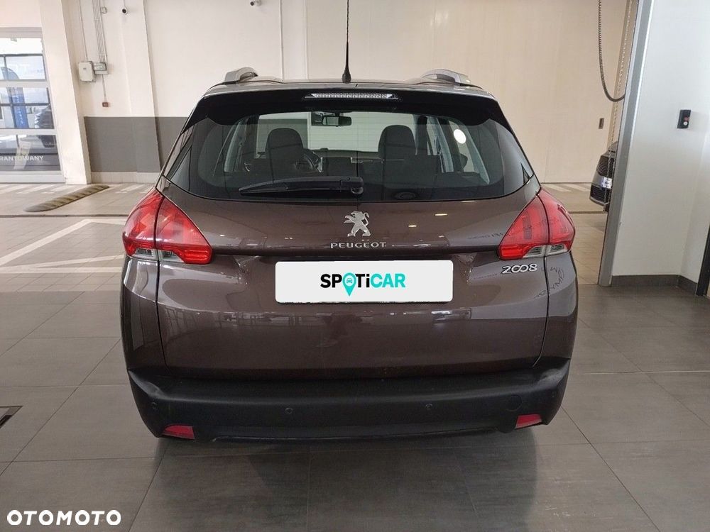 Peugeot 2008 1.2 Pure Tech Active - 5