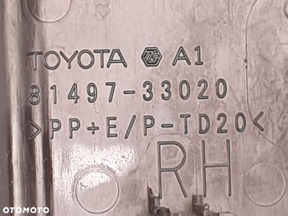 TOYOTA CAMRY 19-24r Zaślepka Tylnej Lamy Prawa Lewa - 3
