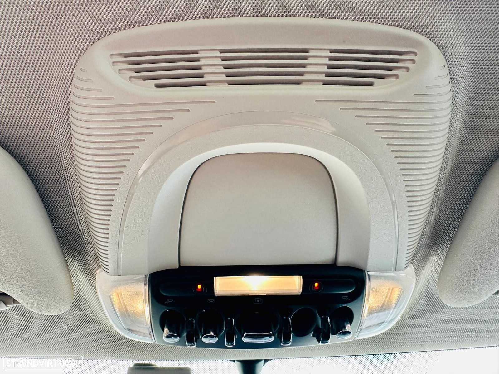 MINI 3 Portas Cooper Aut. - 25