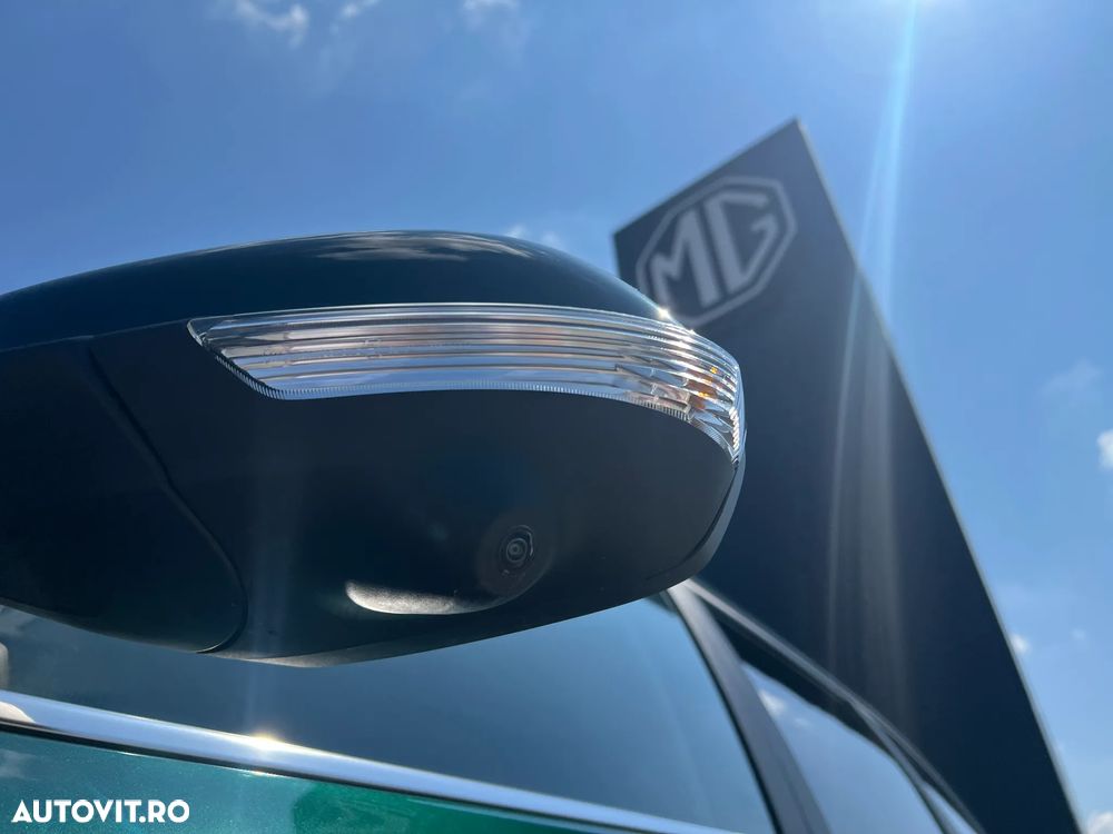 MG ZS HEV - 13