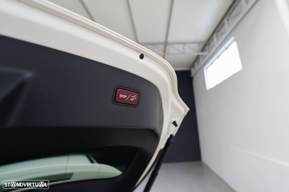 Mercedes-Benz CLA 45 AMG Shooting Brake 4-Matic - 32