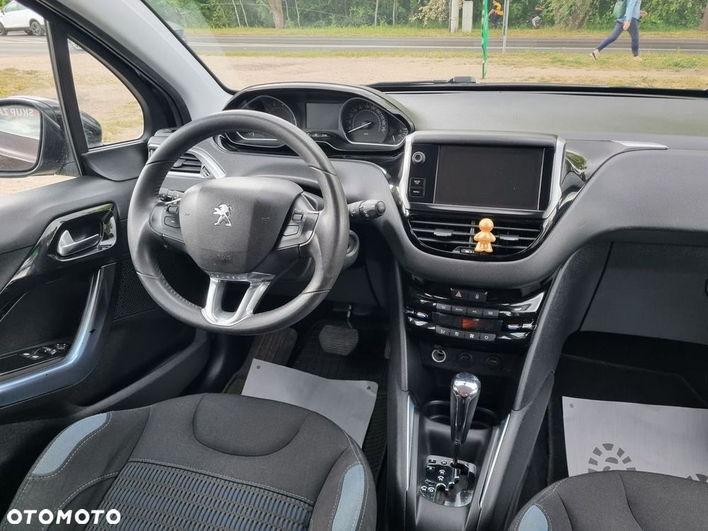 Peugeot 208 120 VTI Automatik Allure - 17