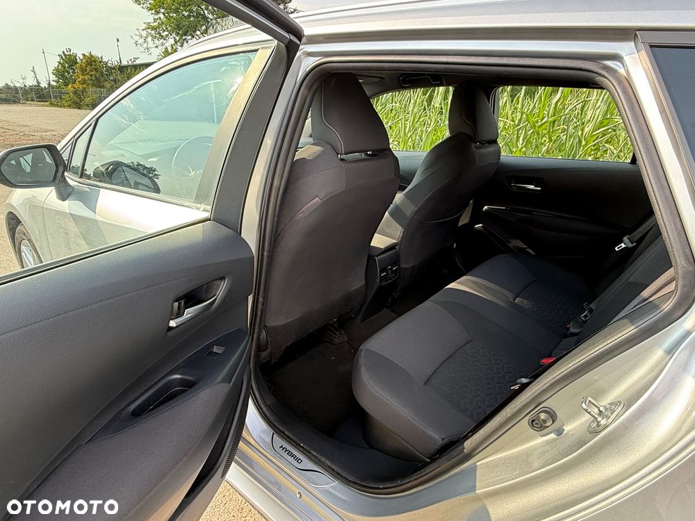Toyota Corolla 1.8 Business Edition - 17