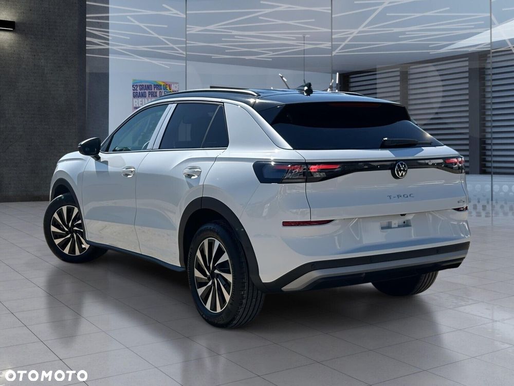 Volkswagen T-Roc - 12