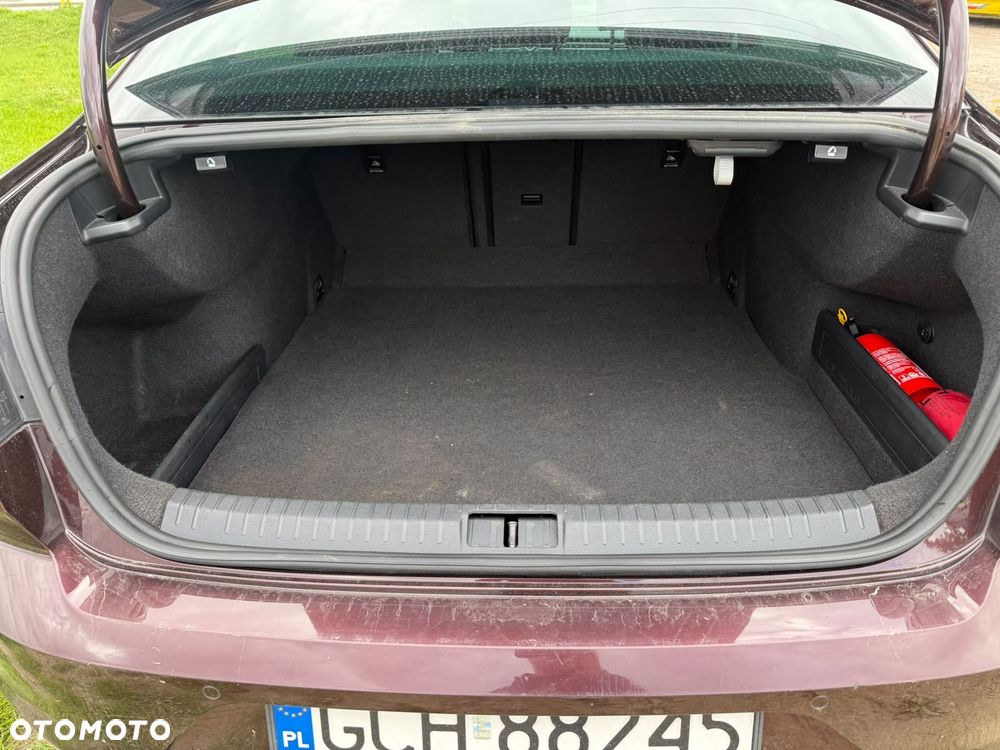 Volkswagen Passat 2.0 TDI BMT Highline DSG - 11