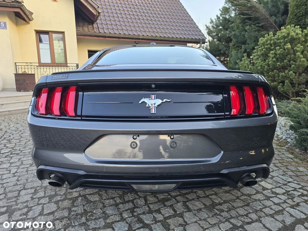 Ford Mustang 2.3 Eco Boost - 4