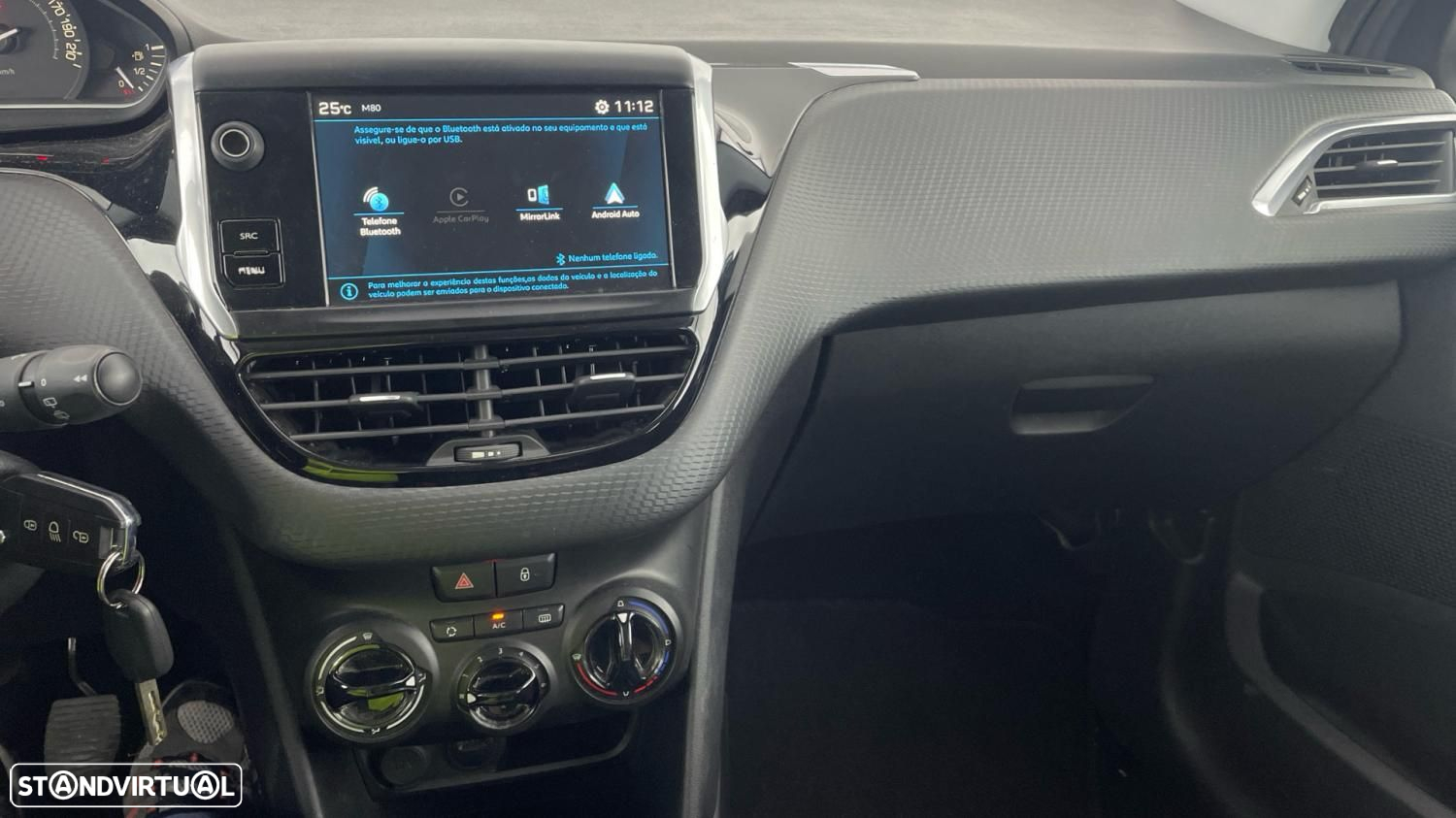 Peugeot 2008 - 9