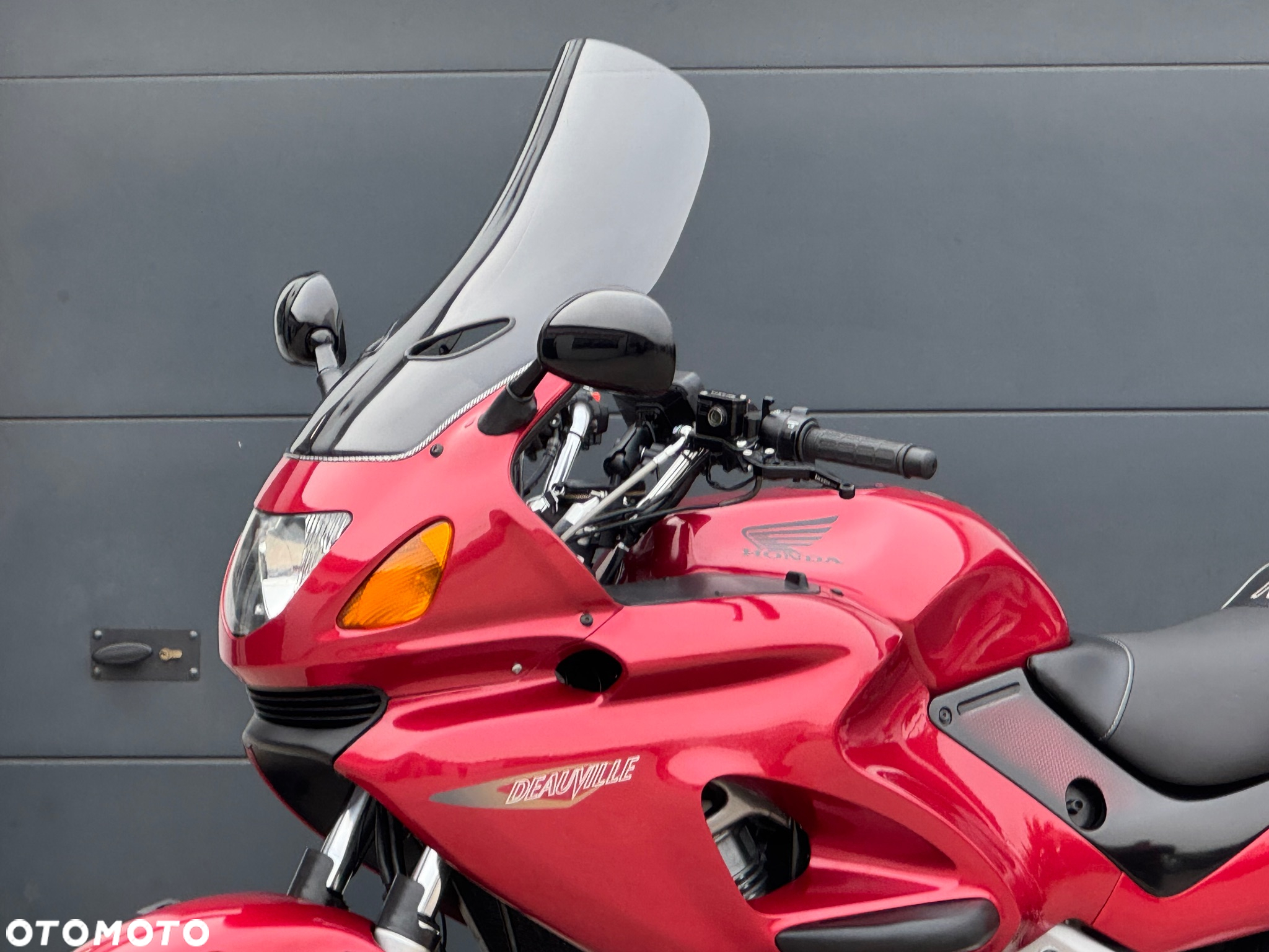 Honda Deauville - 23