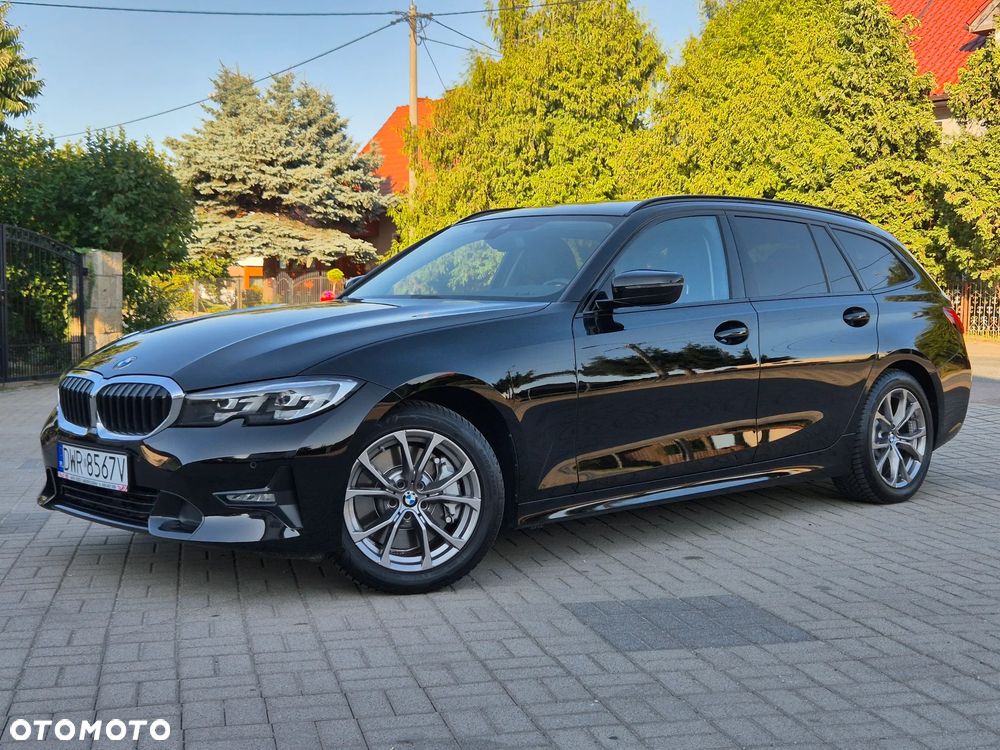 BMW Seria 3 330i Sport Line - 1