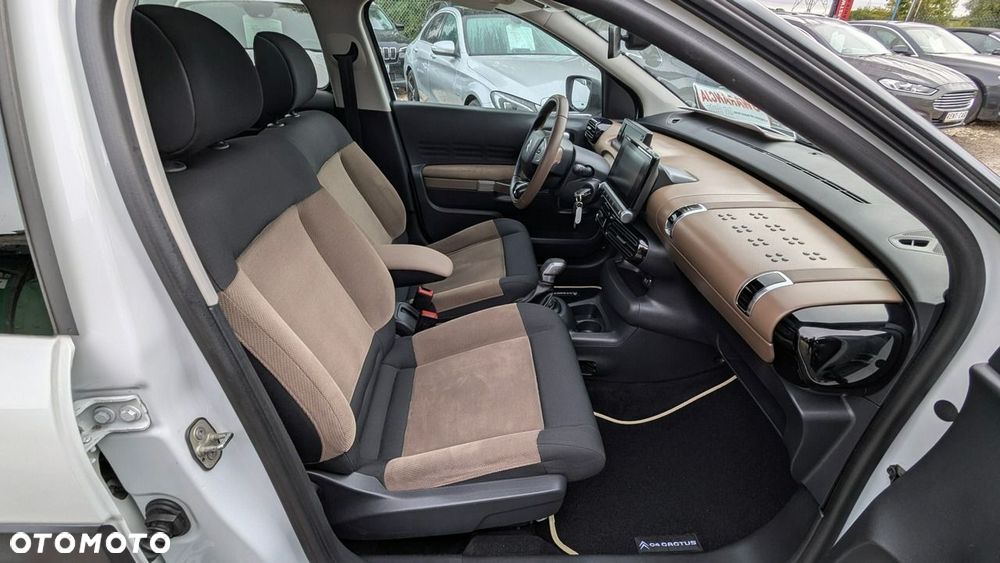 Citroën C4 Cactus 1.2 PureTech Shine Edition S&S - 19