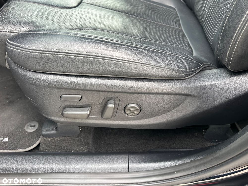 Hyundai Santa Fe - 21