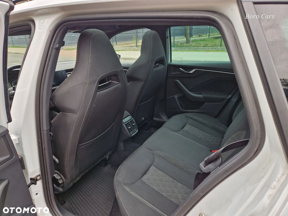 Skoda Kamiq 1.5 TSI Style DSG - 19