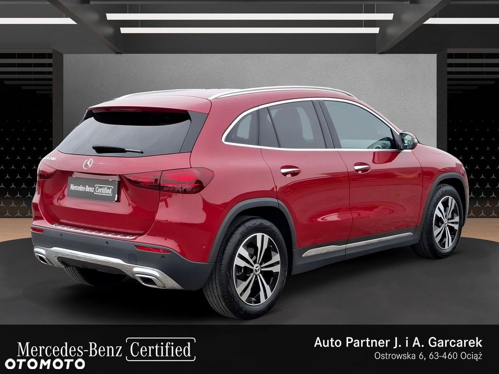 Mercedes-Benz GLA - 5