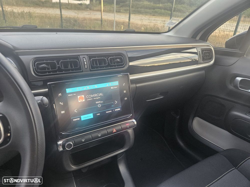 Citroën C3 1.2 PureTech Shine - 16