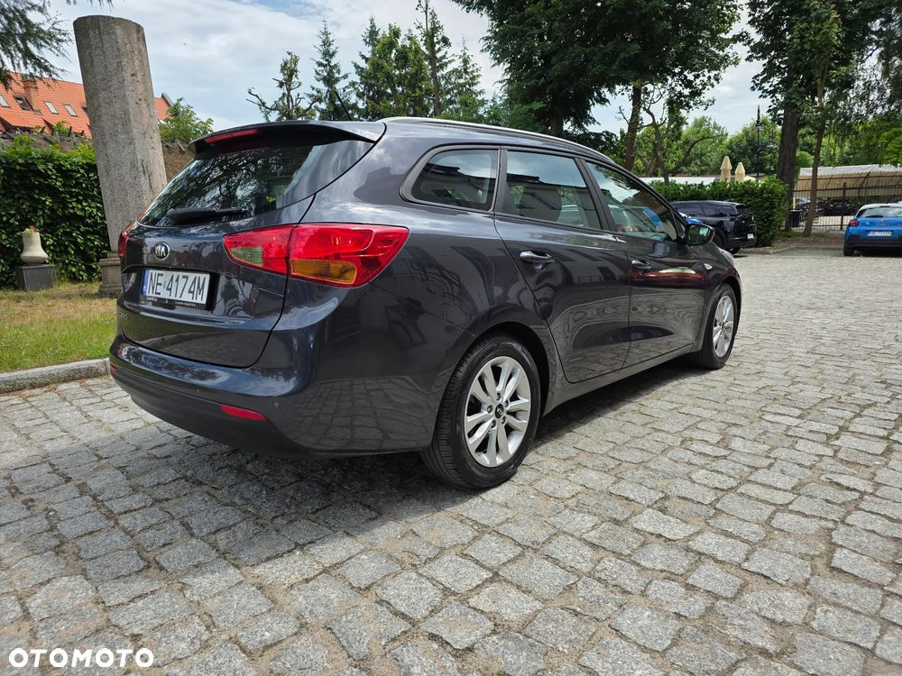 Kia Ceed 1.4 CVVT Dream Team Edition - 6