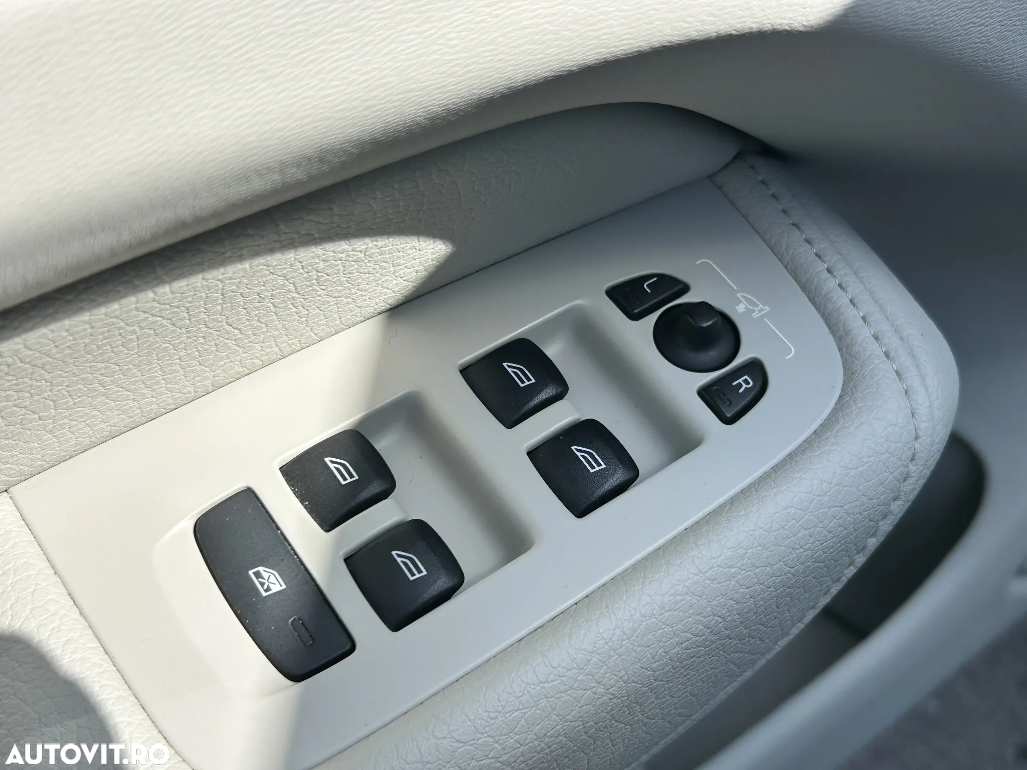 Volvo XC 60 Recharge T6 Twin Engine eAWD Inscription Expression - 17