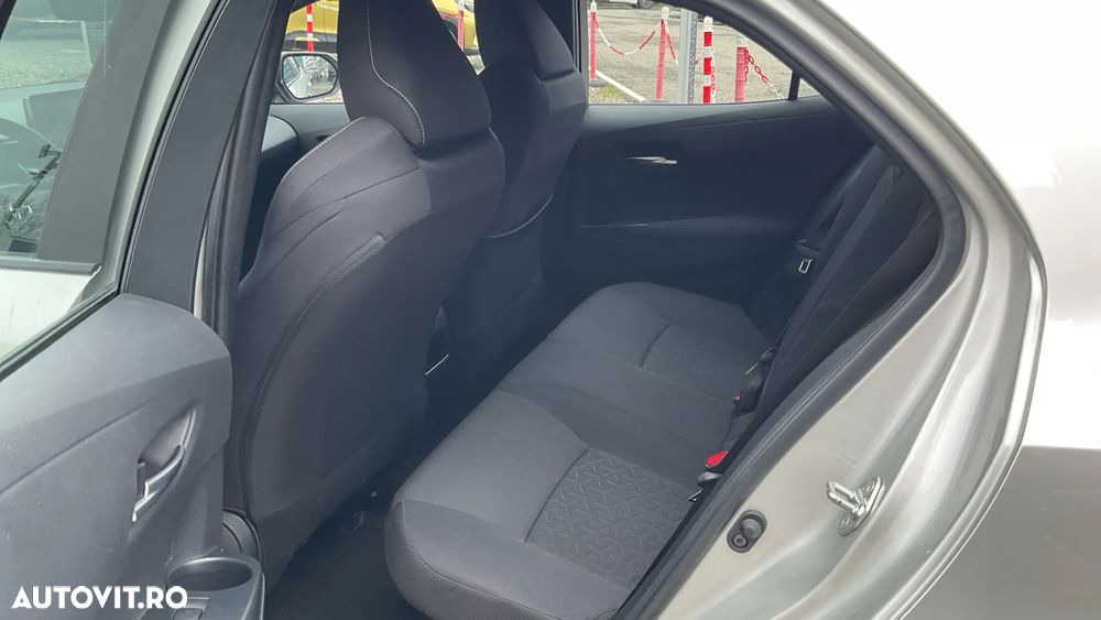 Toyota Corolla 1.8 HSD Dynamic - 16