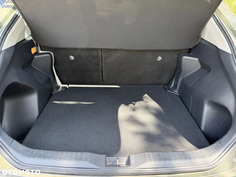Toyota Yaris Cross - 25