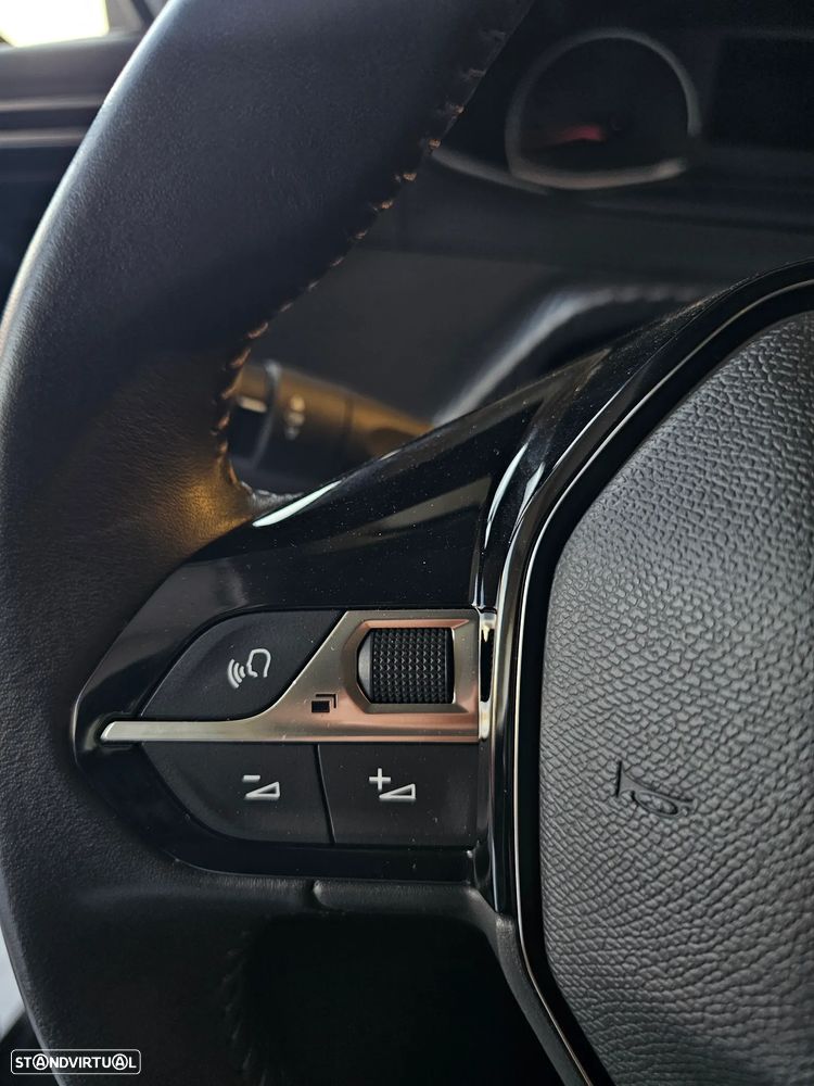Peugeot 208 1.2 PureTech Active - 15