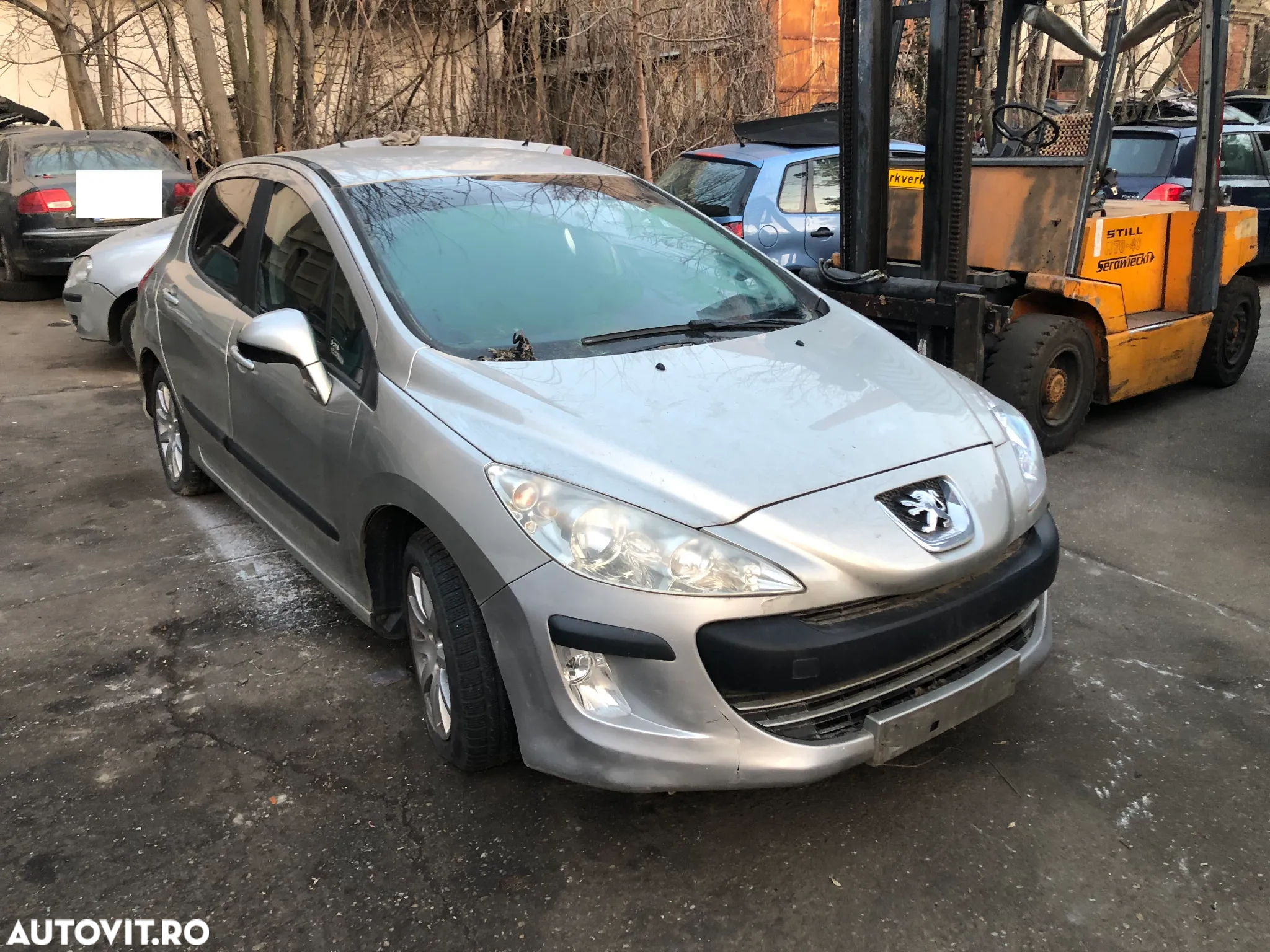 Dezmembrez Peugeot 308 gri argintiu 1.6 HDI cutie automata - 4
