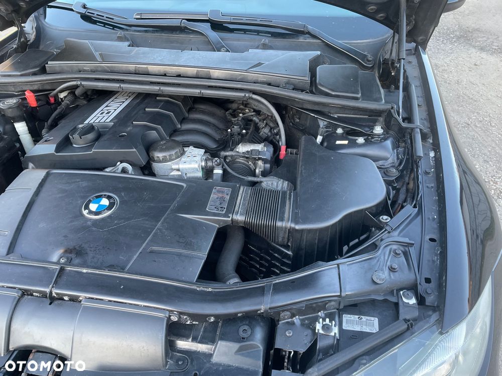 BMW Seria 3 318i Edition Exclusive - 22