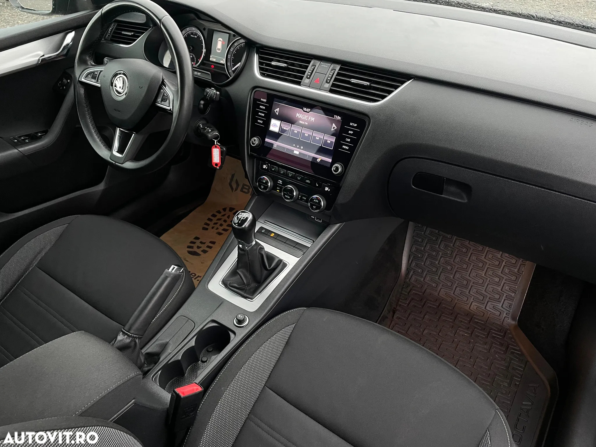Skoda Octavia Combi Diesel 1.6 TDI Style - 20