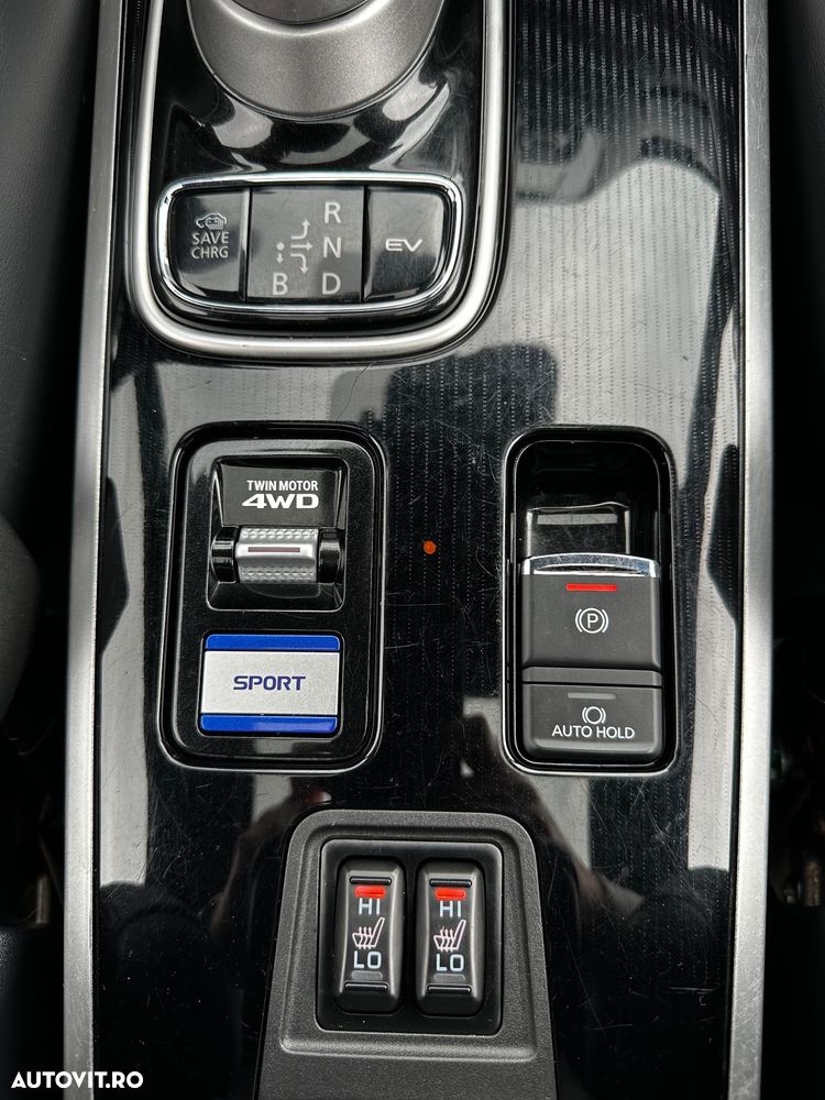 Mitsubishi Outlander 2.4 4WD Top - 22