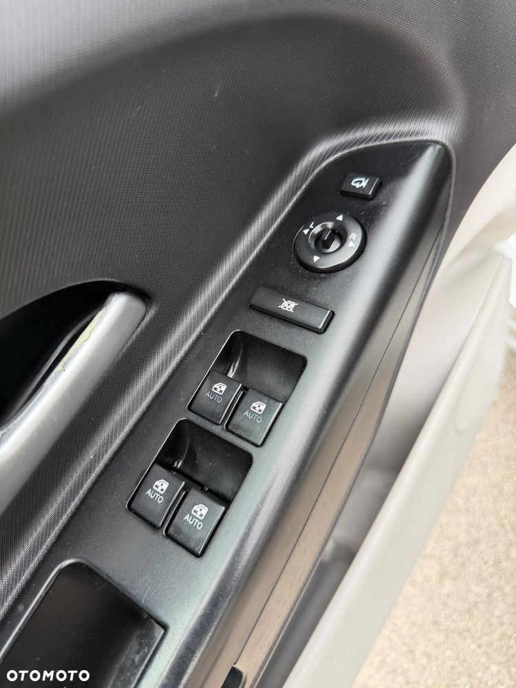 Kia Ceed 2.0 CVVT Spirit - 23