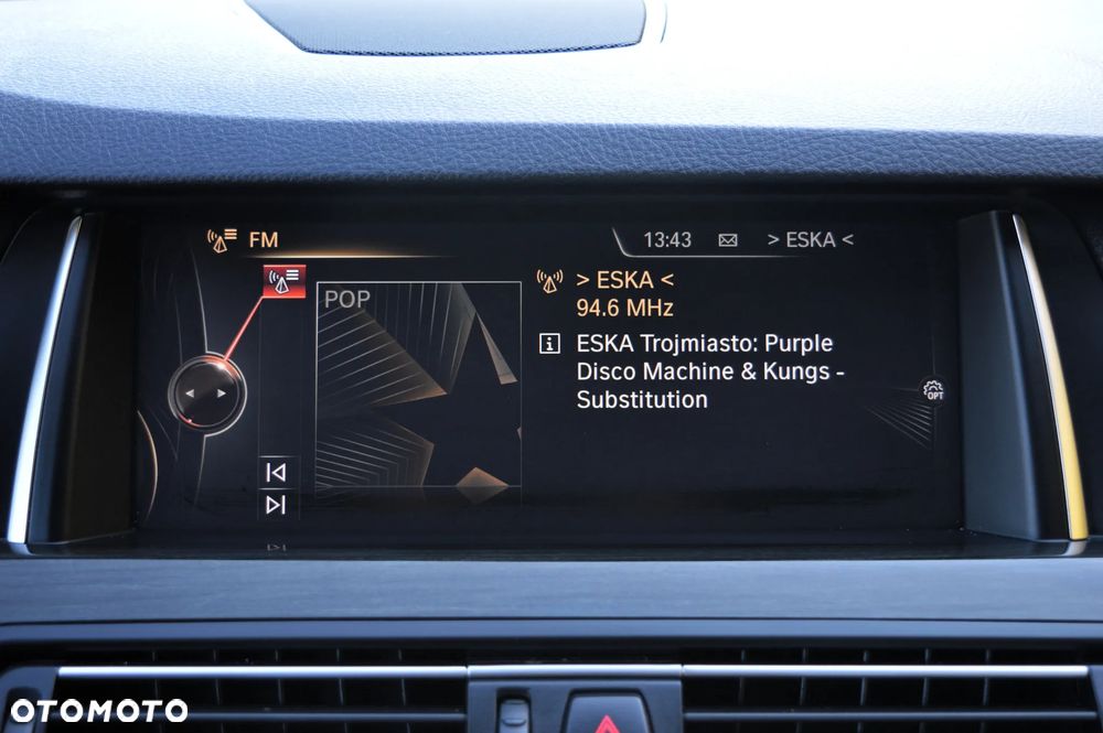 BMW Seria 5 520d xDrive Luxury Line - 17