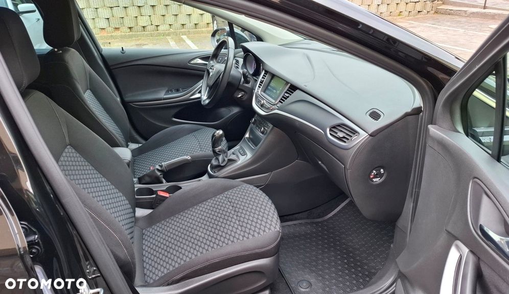 Opel Astra 1.4 T Elite - 6