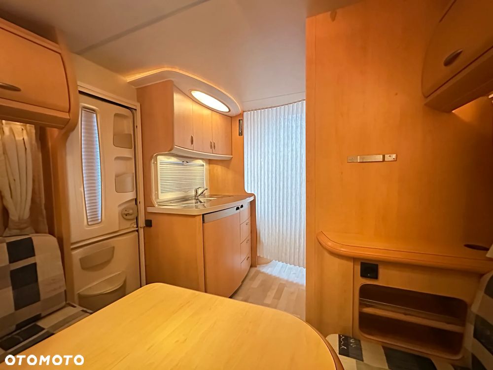 Hobby 460 UL z przedsionkiem Isabella i napędem. DMC 1400 KG !!! - 15