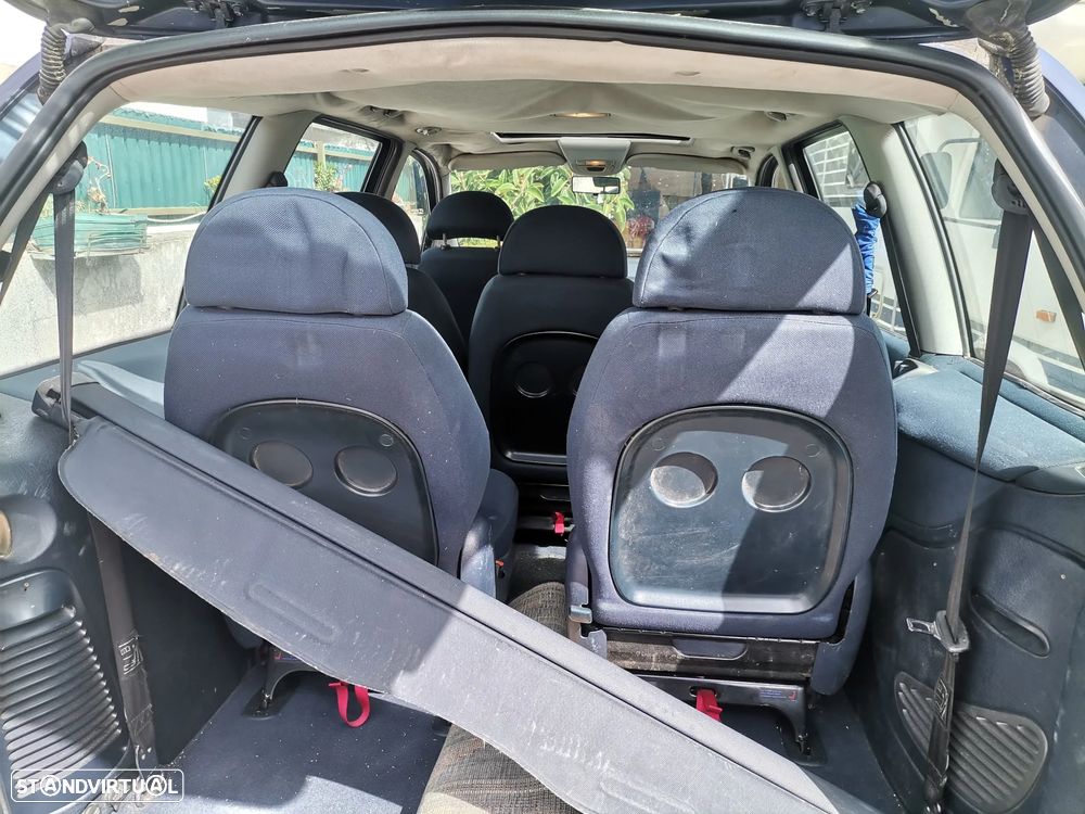 VW Sharan 1.9 TDi Confortline 7L - 10