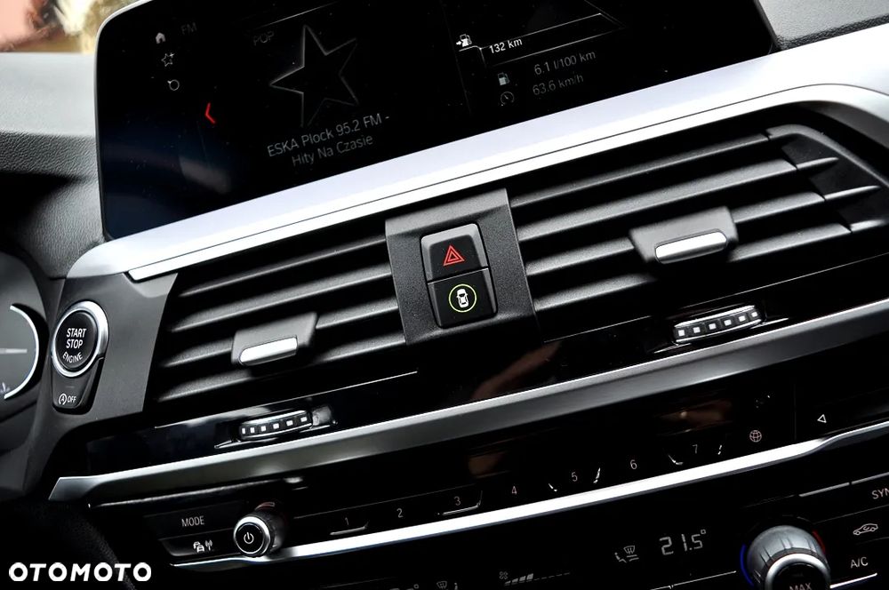 BMW X3 sDrive18d Business Edition - 32