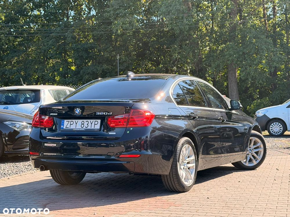 BMW Seria 3 320d Sport Line - 18