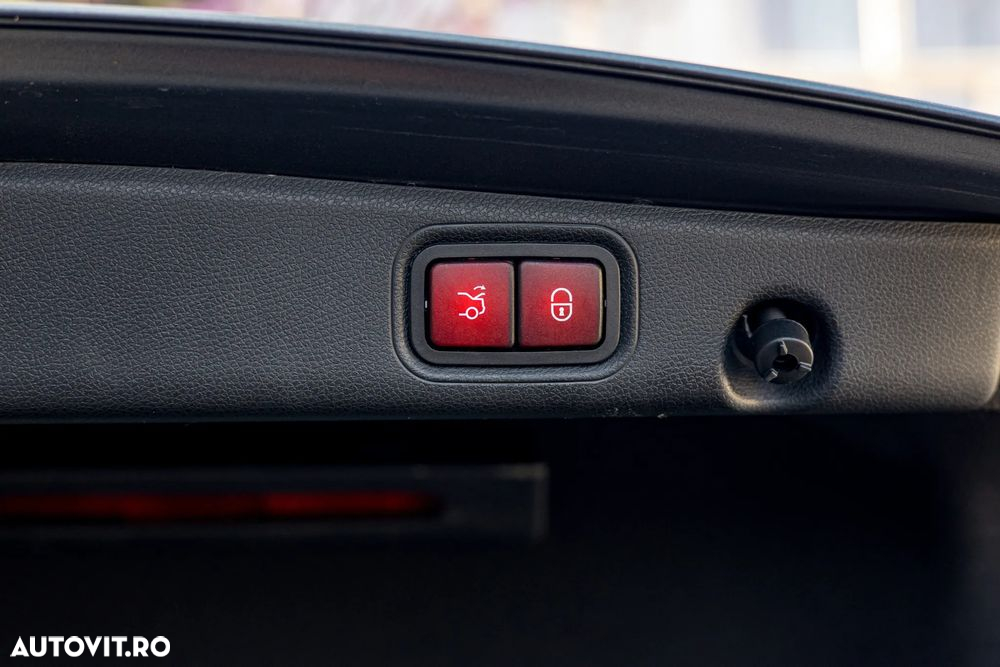 Mercedes-Benz E 63 AMG S 4MATIC Aut. - 34