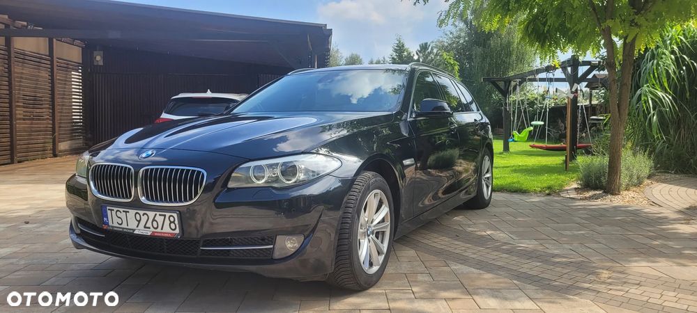BMW Seria 5 525d xDrive - 3