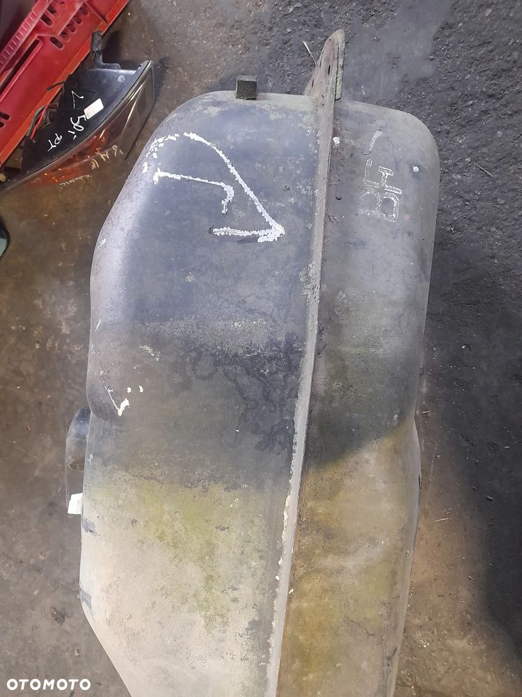 Bak zbiornik paliwa Nissan Navara D22 2.5 d - 8