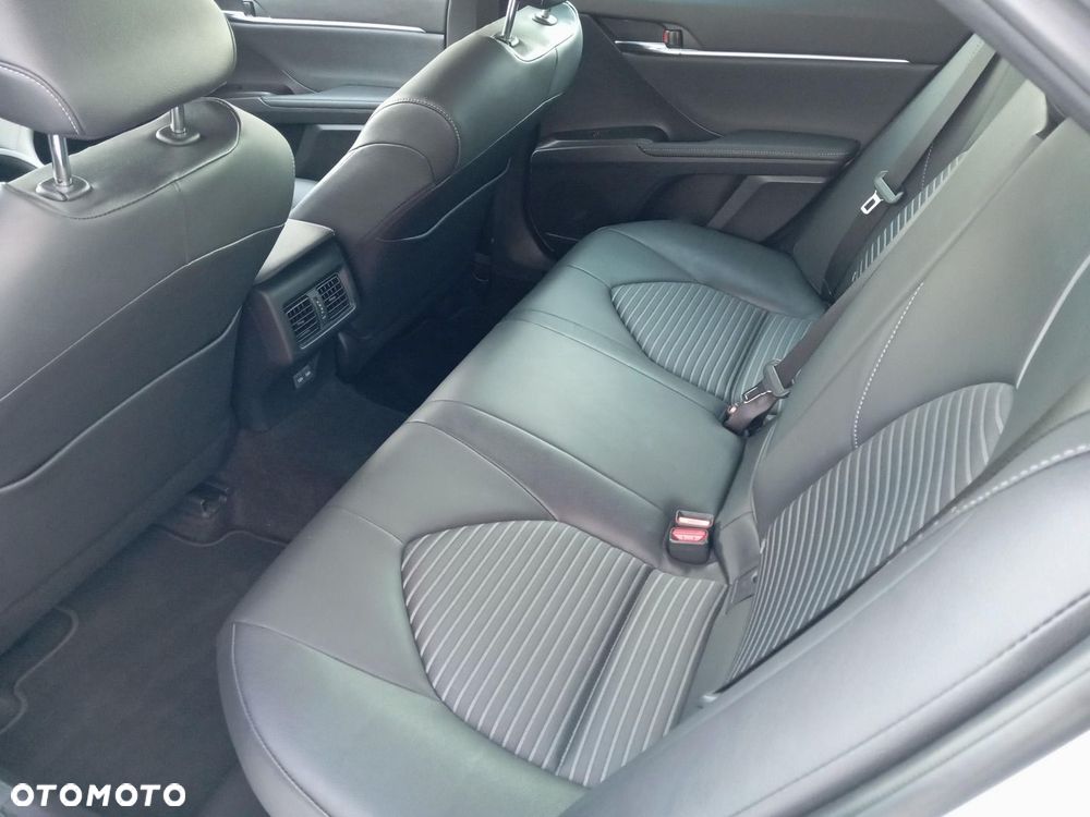 Toyota Camry 2.5 Hybrid Prestige CVT - 11