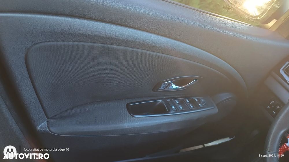 RENAULT Megane 2011 — imagine 6