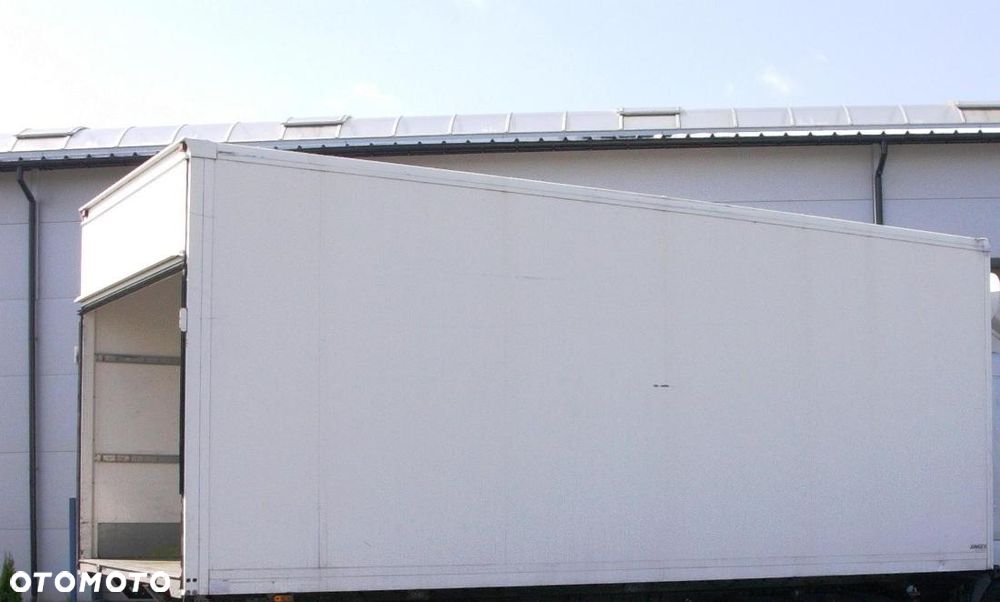 Zabudowa kontener - 2