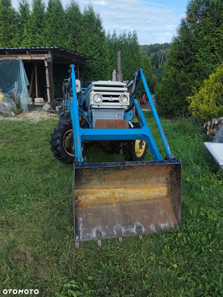 Mitsubishi D2050FD - 7